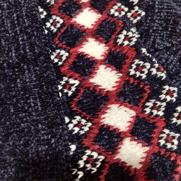 Winter hat - Picture 8 of 8